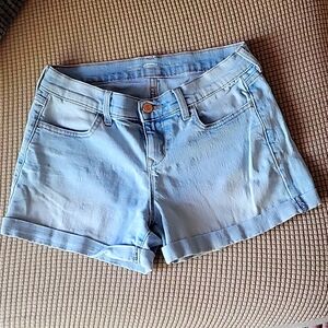 Old navy light blue denim wash size 2